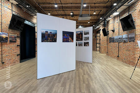 Мобильные стенды для фотовыставок